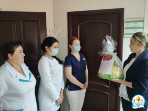 Детские стоматологи поздравляют врачей инфекционистов Детские стоматологи поздравляют врачей инфекционистов