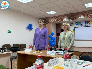 Участие в круглом столе с родителями детей с особенностями здоровья, прошедшими обучение «Специалист по реабилитационной работе в социальной сфере» Участие в круглом столе с родителями детей с особенностями здоровья, прошедшими обучение «Специалист по реабилитационной работе в социальной сфере»